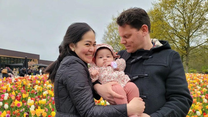 Potret Gracia Indri dan Keluarga
