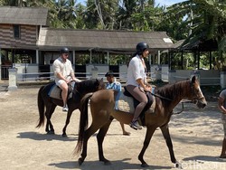 Menapaki Keindahan Bali dengan Berkuda, Olahraga Elit Langganan Artis