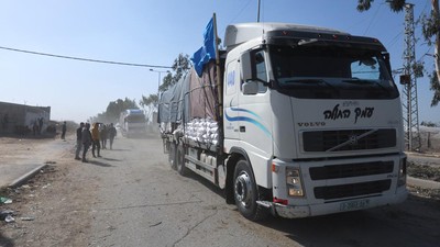 Badan PBB mengatakan bantuan kemanusiaan telah tiba di wilayah Gaza utara di tengah gencatan senjata antara Israel dan Hamas.