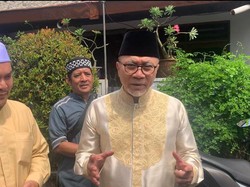 Hadiri Haul Ke-3 Fachrurrozi Ishaq, Zulhas: Beliau Guru dan Pejuang Islam