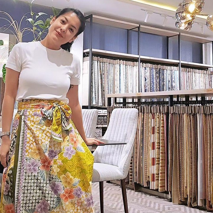 <p>Lulu Tobing baru saja mendapat kejutan spesial, Bunda. Di hari ulang tahunnya pada 21 November lalu, ia mendapat surprise dari para sahabat. (Foto: Instagram @lulutobing) <br /><br /><br /></p>