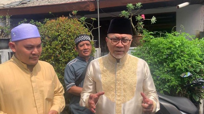 Zulkifli Hasan mengingatkan, perbedaan pilihan politik tak semestinya membuat perpecahan pada masyarakat.