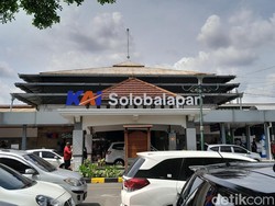 Densus Juga Tangkap Terduga Teroris di Stasiun Solo Balapan