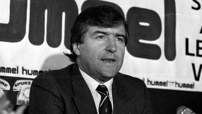 Legenda sepak bola Inggris Terry Venables meninggal dunia pada usia 80 tahun setelah sekian lama melawan penyakit yang dideritanya.