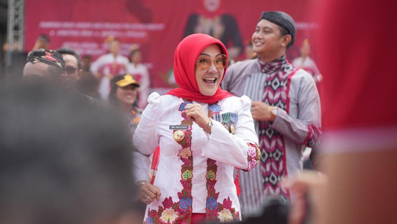 Bupati Klaten, Sri Mulyani, mengukuhkan Komite Ekonomi Kreatif untuk periode 2023-2026 pada Sabtu (25/11).