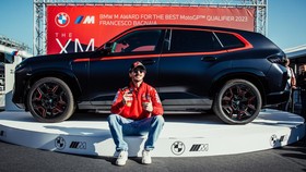 Pecco Bagnaia Diganjar Hadiah Mobil Terbuas BMW