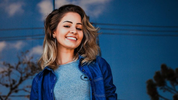 Ilustrasi Aries yang penuh percaya diri/Foto: pexels.com/vinicius-wiesehofer-289347