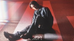 Lirik Lagu Wait - Dino SEVENTEEN