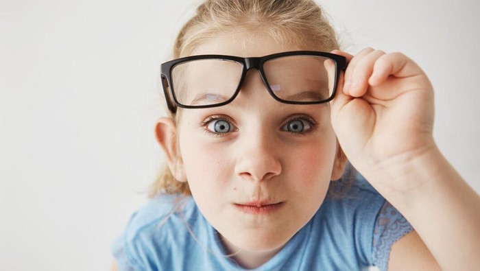 5 Makanan yang Dapat Mencegah Mata Minus Pada Anak, Orang Tua Wajib Tahu!