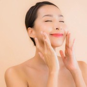 Rekomendasi 3 Produk Skincare dengan Kandungan Ceramide, Menghidrasi Kulit Secara Optimal