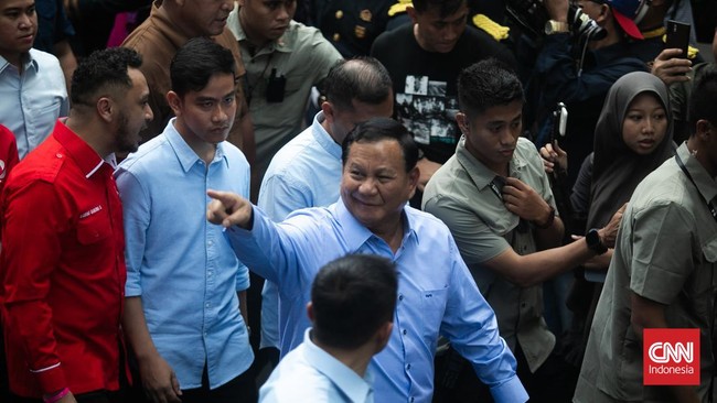 Calon presiden nomor urut 2 Prabowo Subianto akan menyampaikan pidato dalam acara HUT ke-9 PSI di Stadion Jatidiri Semarang, Sabtu (9/12).