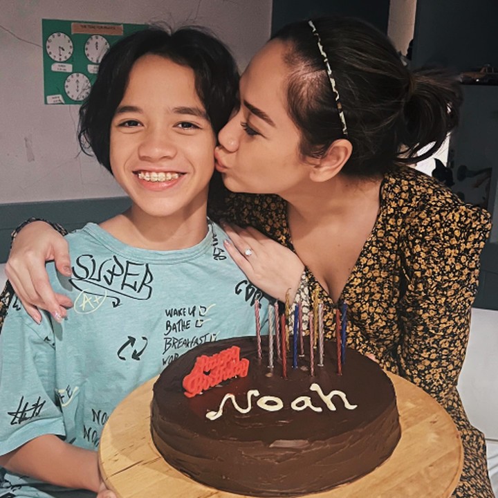 <p>"Selamat 13 tahun Noah-ku sayang. Sekarang kamu resmi menjadi remaja. Aku mendoakan kesehatanmu, kebahagiaan, dan seluruh hal terbaik dalam hidup karena kamu pantas mendapatkannya," tulis BCL sebagai keterangan video unggahannya, beberapa waktu lalu. (Foto: Instagram: @bclsinclair)</p>