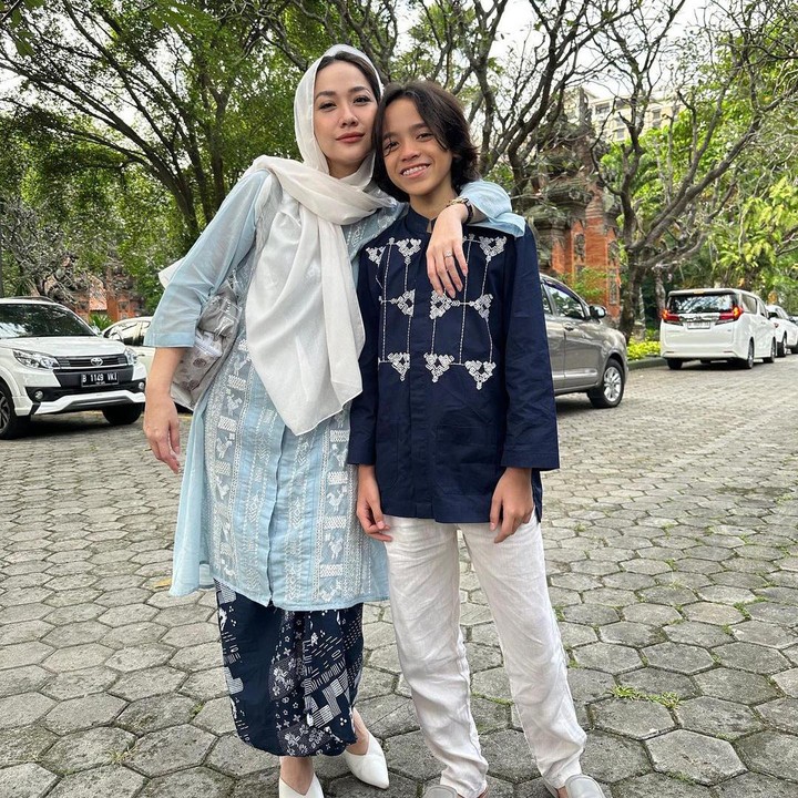 <p>"Aku sangat bangga denganmu. Dan ingatlah bahwa kamu dicintai. Nikmati hari ulang tahunmu dan nikmati masa remajamu. Aku mencintaimu, Noah," sambung BCL. (Foto: Instagram: @bclsinclair)</p>
