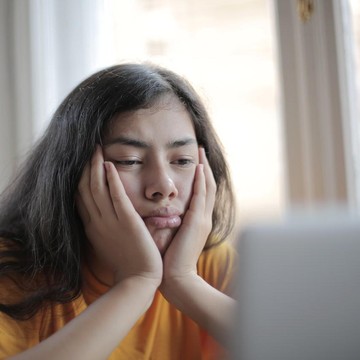 5 Kalimat yang Sering Diucapkan Orang yang Tidak Kompeten Menurut Psikologi