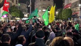 VIDEO:Warga Palestina Suka Cita Sambut Keluarga Yang Dibebaskan Israel