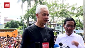 VIDEO:Kampanye Pilpres, Ganjar: Saya Dari Timur, Pak Mahfud Dari Barat