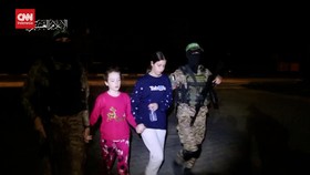 VIDEO: Momen Hamas Bebaskan 13 Sandera Israel