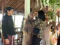 Duta So7 Jadi Among Tamu-Sumbang Lagu Ternyata di Nikahan Keponakan