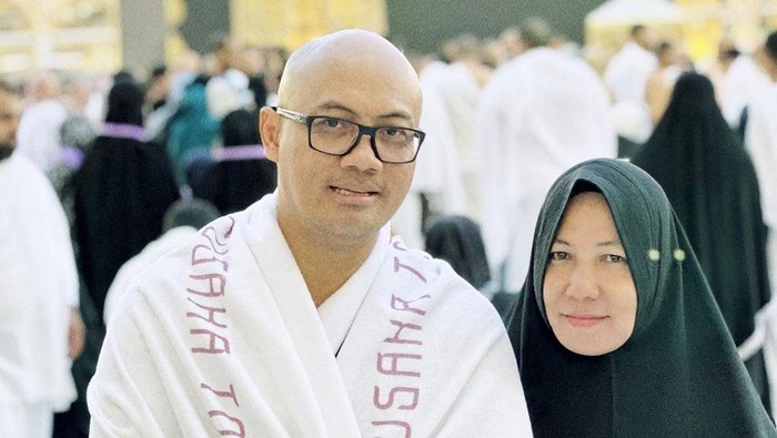 Awam Prakoso dan istri