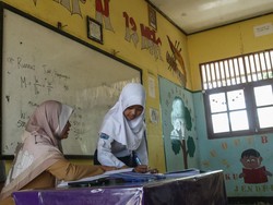 Jenius! Tak Hanya Pintar, Siswi SMP Ini Jago Menggambar-Juara Se-Provinsi