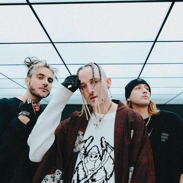 Lirik Lagu Heaven and Back - Chase Atlantic
