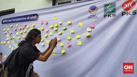 Isi Spanduk Harapan AMIN di Tanah Merah: Naik Haji hingga CRV Baru