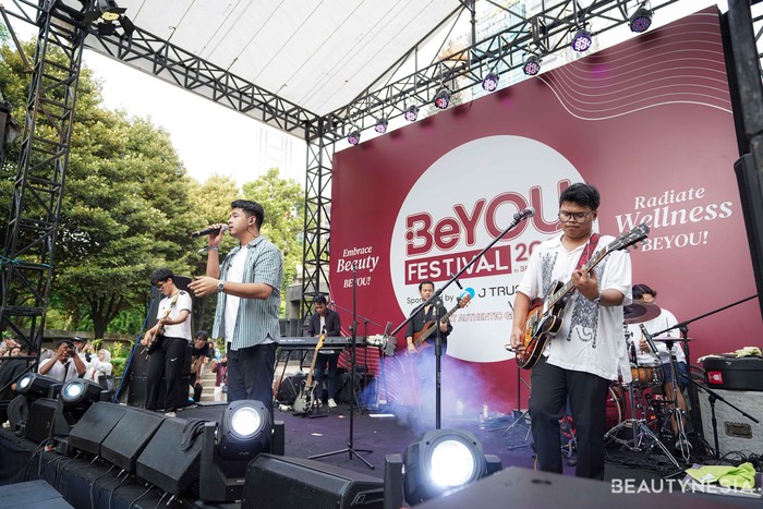 Keseruan di Activity Booth hingga Penampilan Spesial dari Nadhif Basalamah