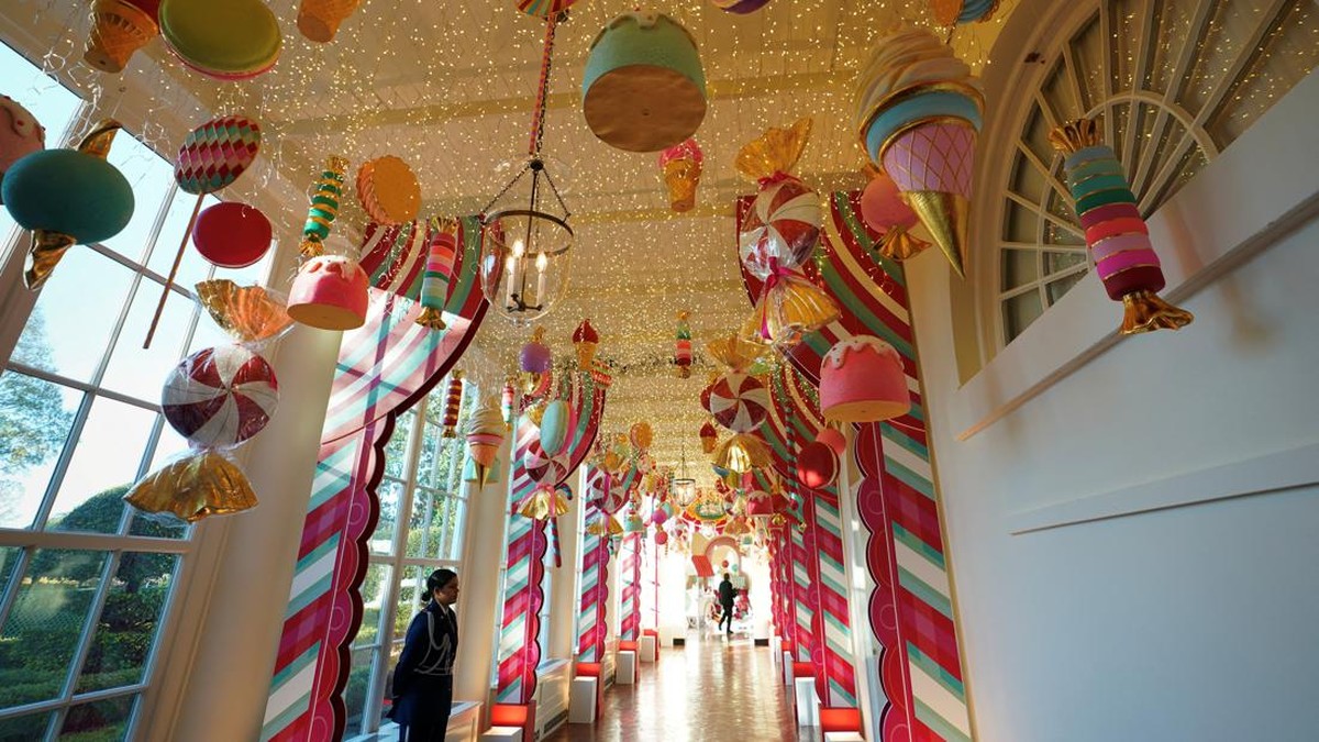 FOTO: Melihat Dekor Natal Gedung Putih AS, Penuh Keajaiban