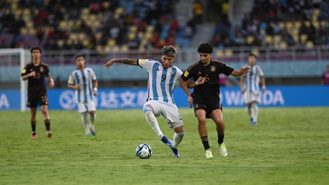 Top skor Piala Dunia U-17 2023 untuk sementara dikuasai bintang Argentina, Agustin Ruberto, setelah babak semifinal tuntas digelar.