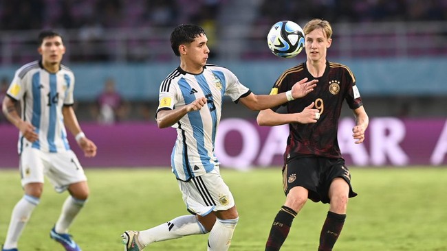 Argentina akan berhadapan dengan Mali dalam pertandingan perebutan tempat ketiga Piala Dunia U-17 2023. Berikut jadwal pertandingan Argentina vs Mali.