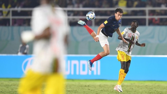 Mali berhasil unggul 1-0 atas Prancis pada babak pertama semifinal Piala Dunia U-17 2023 di Stadion Manahan, Surakarta, Selasa (28/11).
