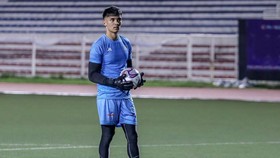 Mendoza Resmi Jadi Kiper Baru Persib, Direkrut dari Malaysia