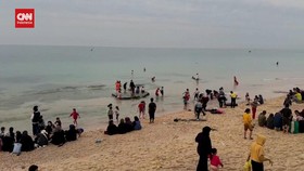 VIDEO: Israel-Hamas Gencatan Senjata, Warga Gaza Lepas Stres Ke Pantai