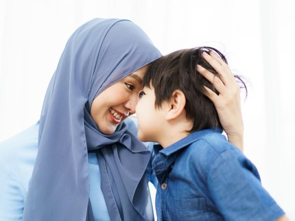 Selepas Suami Meninggal, Ku Didik Anak Semata Wayang Kami agar Jadi Laki-laki Mandiri