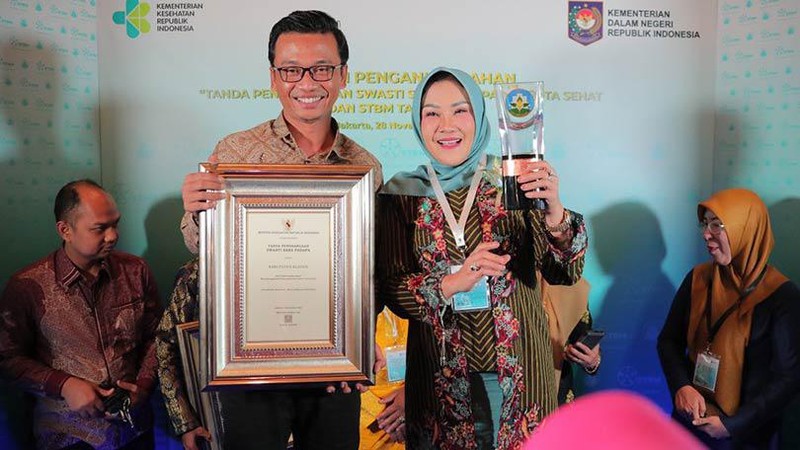 Bupati Klaten sebut penghargaan swasti saba Kabupaten/Kota Sehat Tahun 2023 dalam kategori Padapa hasil kerja keras Bersama semua pihak di daerahnya.