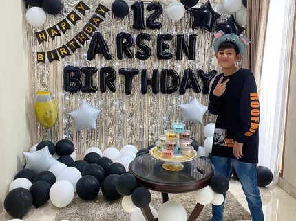 5 Potret Ganteng Arsen Anak Rifky Balweel & Risty Tagor, Sudah Berusia 12 Tahun