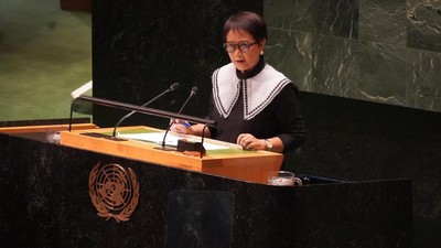 Menlu RI Retno Marsudi menegaskan dalam 10 tahun terakhir rekam jejak diplomasi Indonesia dirasakan kawasan dan dunia.