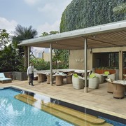 Biar Hati Kembali Bahagia, Nikmati Waktu Sore yang Tenang di Navina Raffles Jakarta