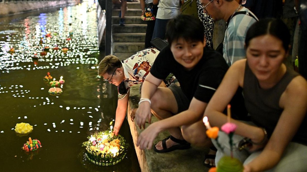 FOTO: Ramah Lingkungan, Keranjang 'Krathong' Thailand Dibuat Virtual