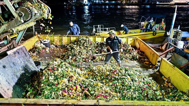 FOTO: Ramah Lingkungan, Keranjang 'Krathong' Thailand Dibuat Virtual