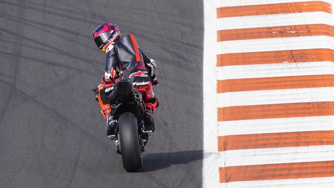 Mantan pembalap MotoGP Jorge Lorenzo menyatakan kehadiran Marc Marquez sebagai pembalap Gresini Racing berpotensi membuat Ducati terpecah.
