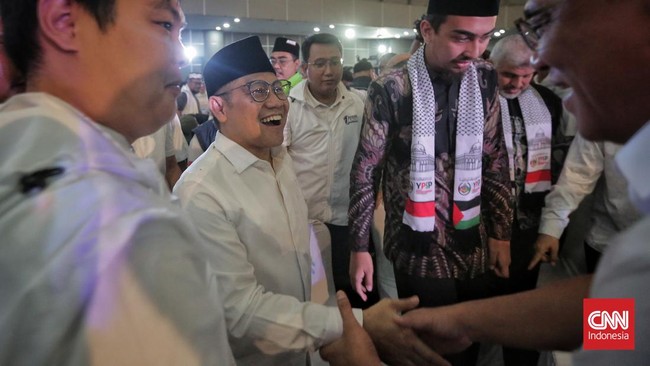 Timnas AMIN mengaku tak khawatir dengan dukungan Khofifah untuk Prabowo-Gibran. Cak Imin dinilai juga merupakan tokoh di Jatim.