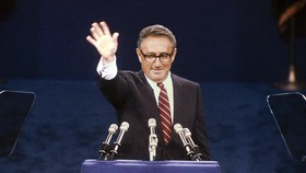 Profil Henry Kissinger, Pemenang Nobel Perdamaian yang Kontroversial