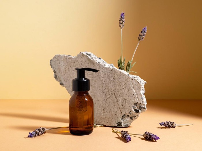Ilustrasi Essential Oil Lavender/Foto:Freepik.com