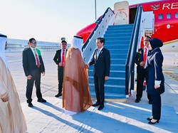 Jokowi Tiba di Dubai, Langsung Dinyanyiin Lagu Ojo Dibandingke