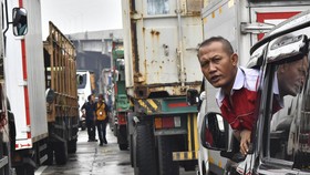 Tol Cipularang Macet Parah Imbas Demo Buruh