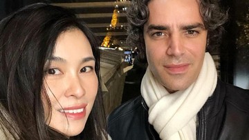 LI RAN DAN PANGERAN CHARLES BERTEMU DI RUMAH MODE