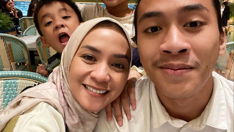 Potret Keempat Putra Enno Lerian