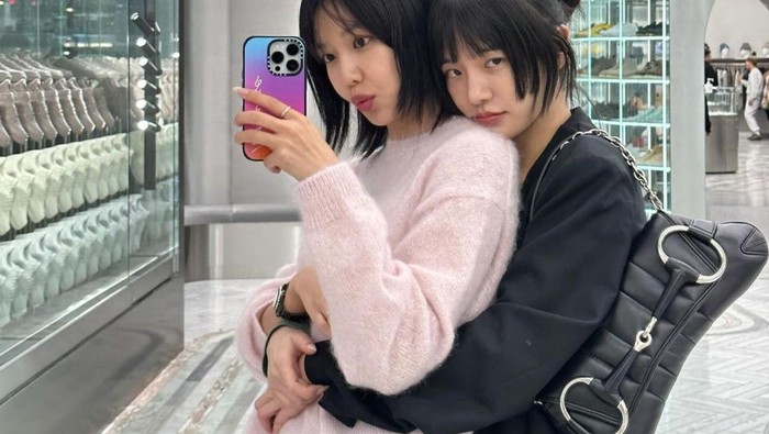 Park Gyu Young Unjuk Kedekatan Pertemanannya dengan Sooyoung Girls' Generation