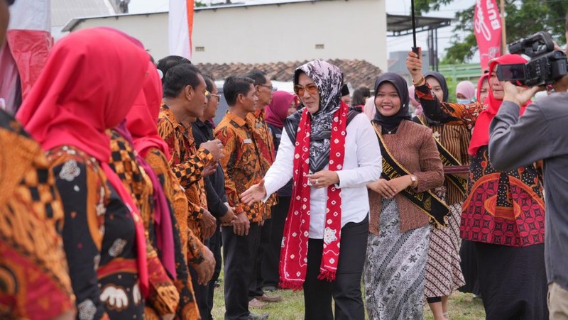 Bupati Klaten bersama jajaran Organisasi Perangkat Daerah (OPD) Kabupaten Klaten menggelar sambang warga di Desa Pandanan, Kecamatan Wonosari, Jumat (1/12).